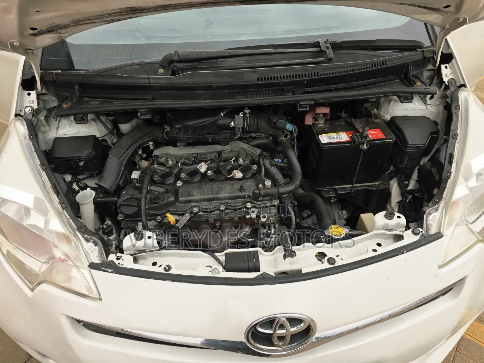 Toyota Ractis 2012 White