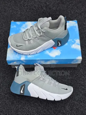 Grey Nike Free Metcon 7 Breathable Sneakers
