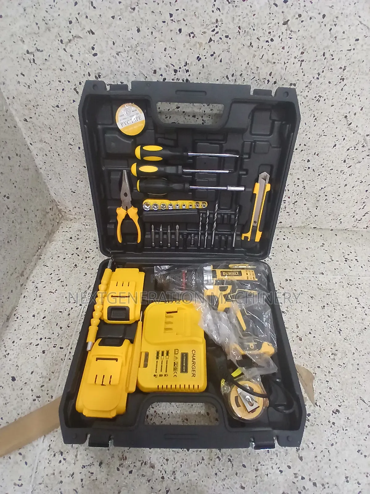 Dewalt Professional Tool Kit