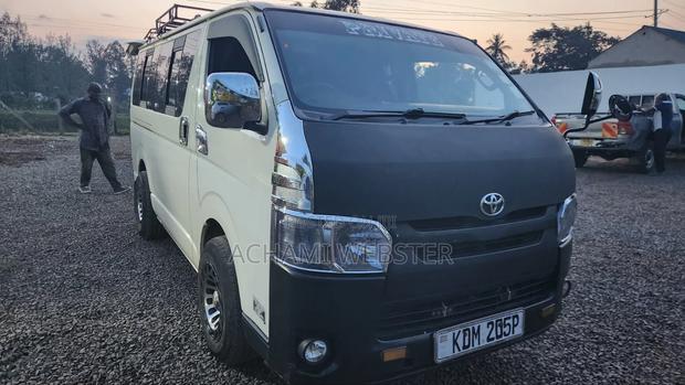 Toyota HiAce 2015 White - thumbnail 6