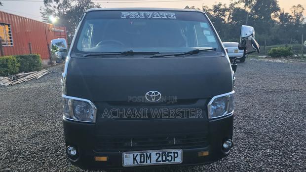 Toyota HiAce 2015 White - thumbnail 7