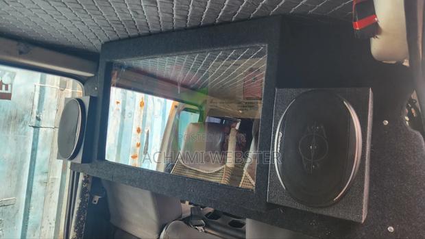 Toyota HiAce 2015 White - thumbnail 9