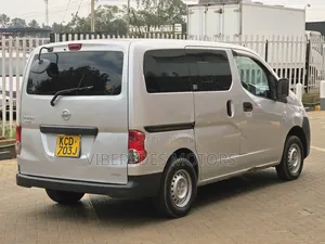 Nissan NV200 2009