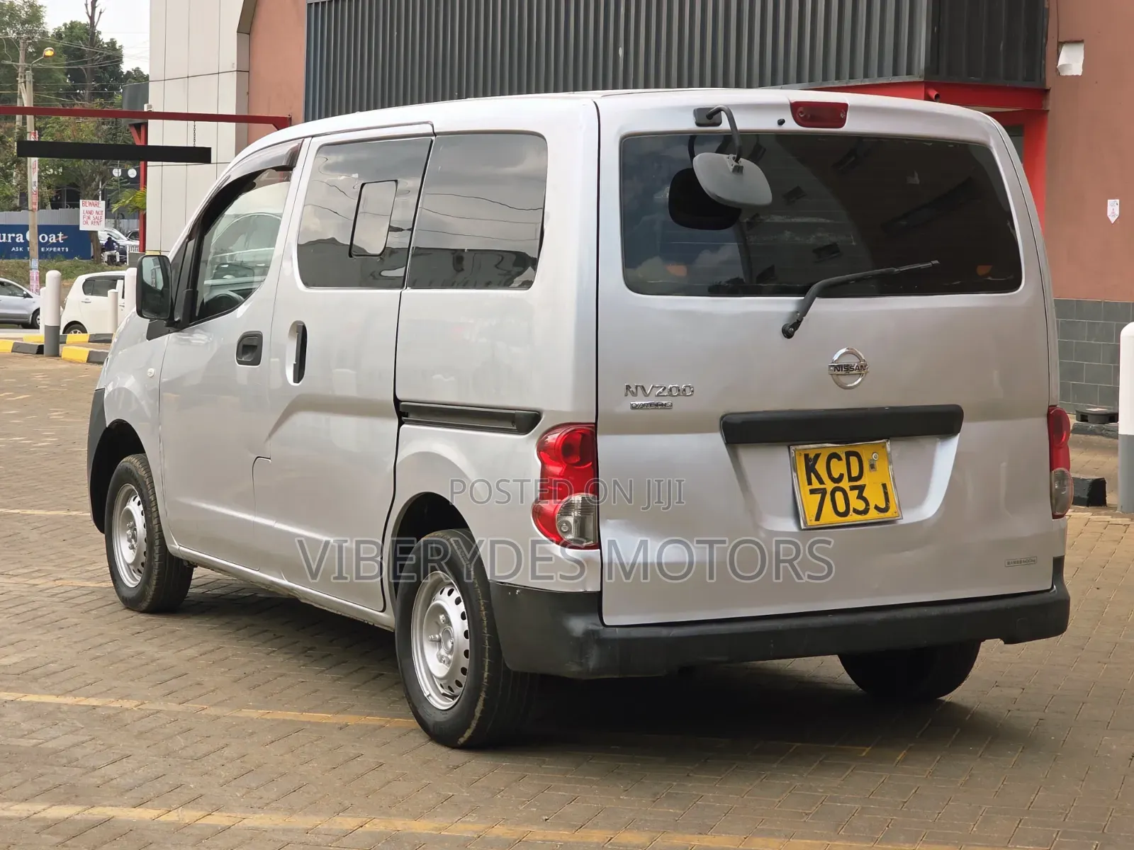Nissan NV200 2009