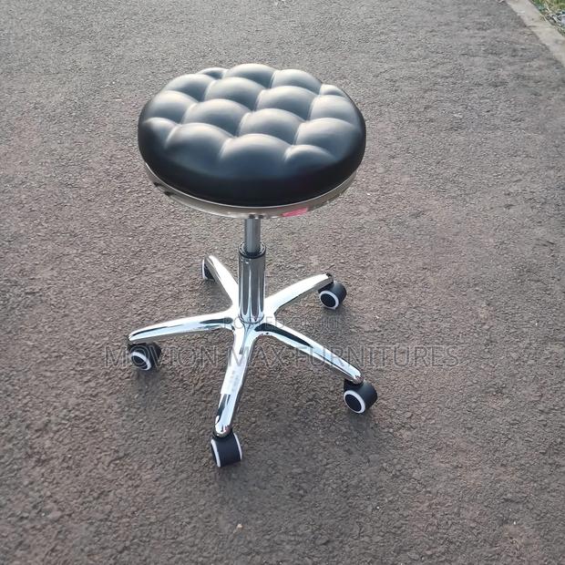 Movable Adjustable Stool