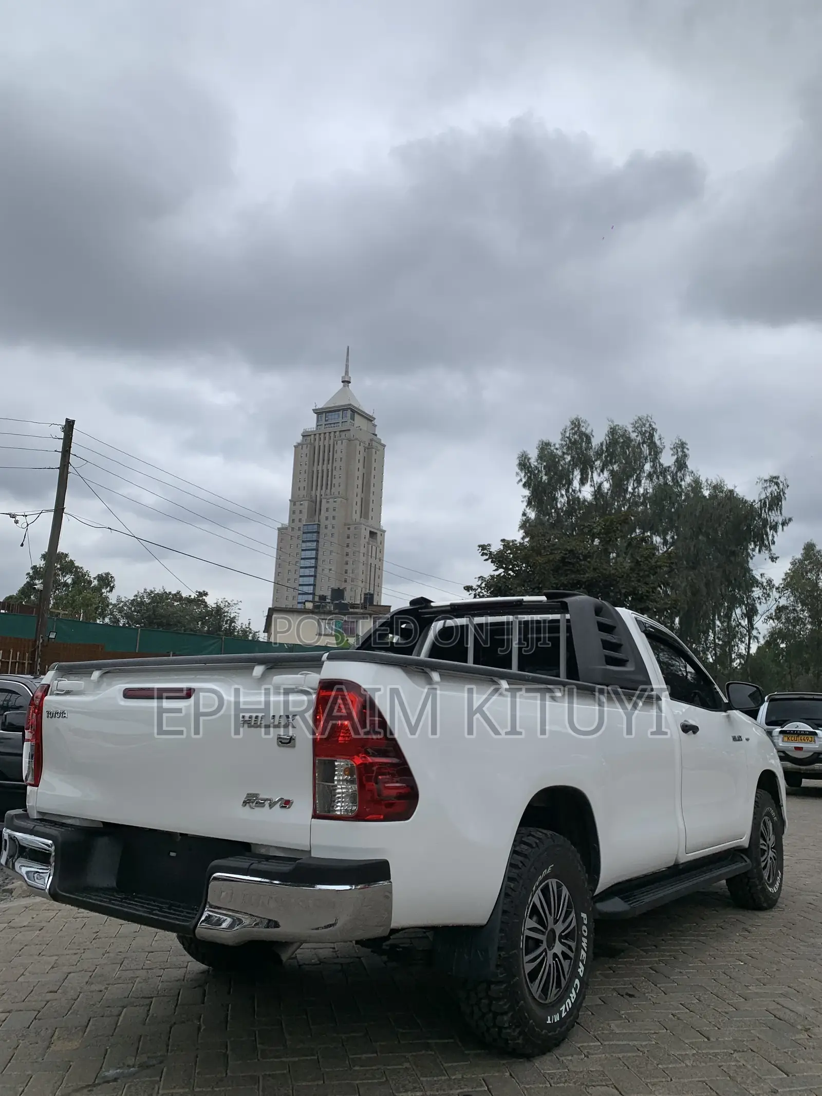 Toyota Hilux 2019 White