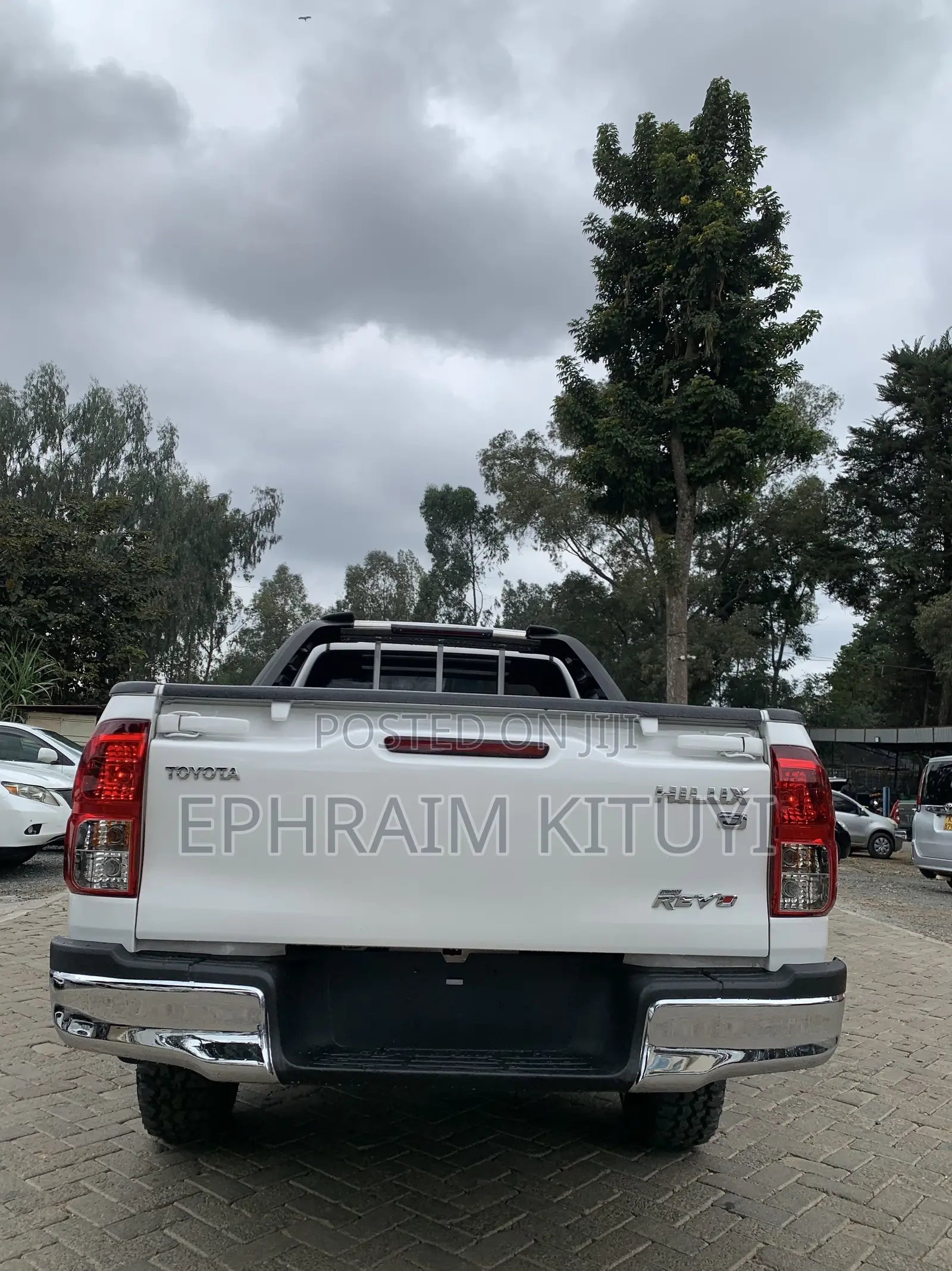 Toyota Hilux 2019 White