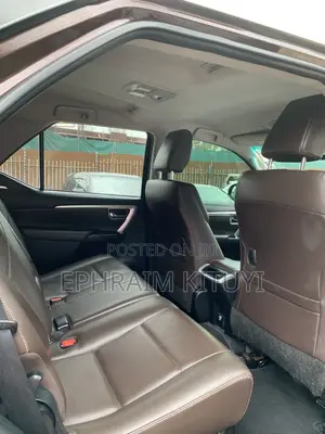 Toyota Fortuner 2018 Brown