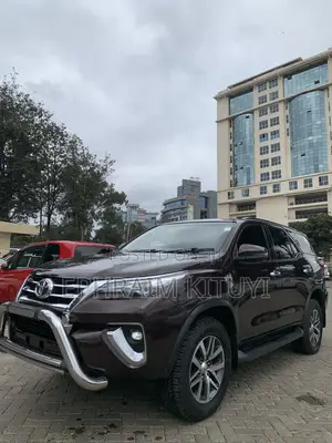 Toyota Fortuner 2018 Brown