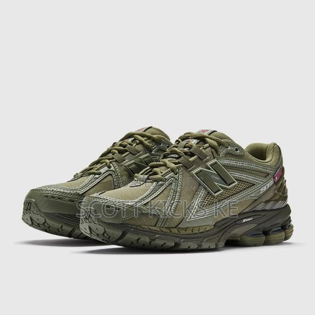 New Balance 1906 “Dark Olive “ - thumbnail 2