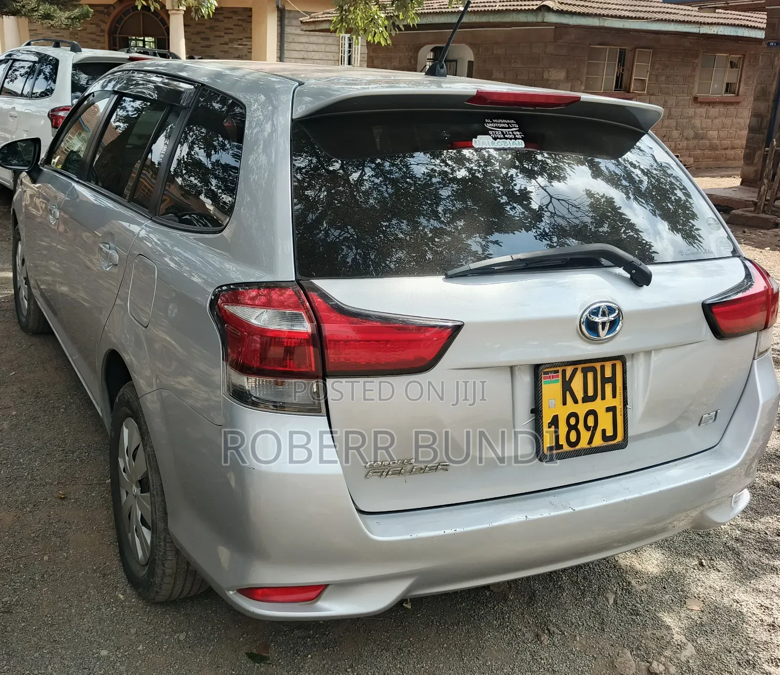 Toyota Corolla Fielder 2017 Silver