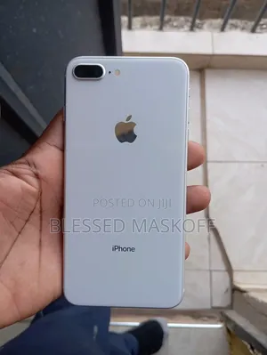 Apple iPhone 8 Plus 64 GB White