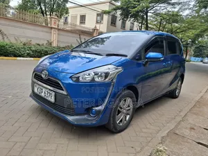 Toyota Sienta 2016 Blue