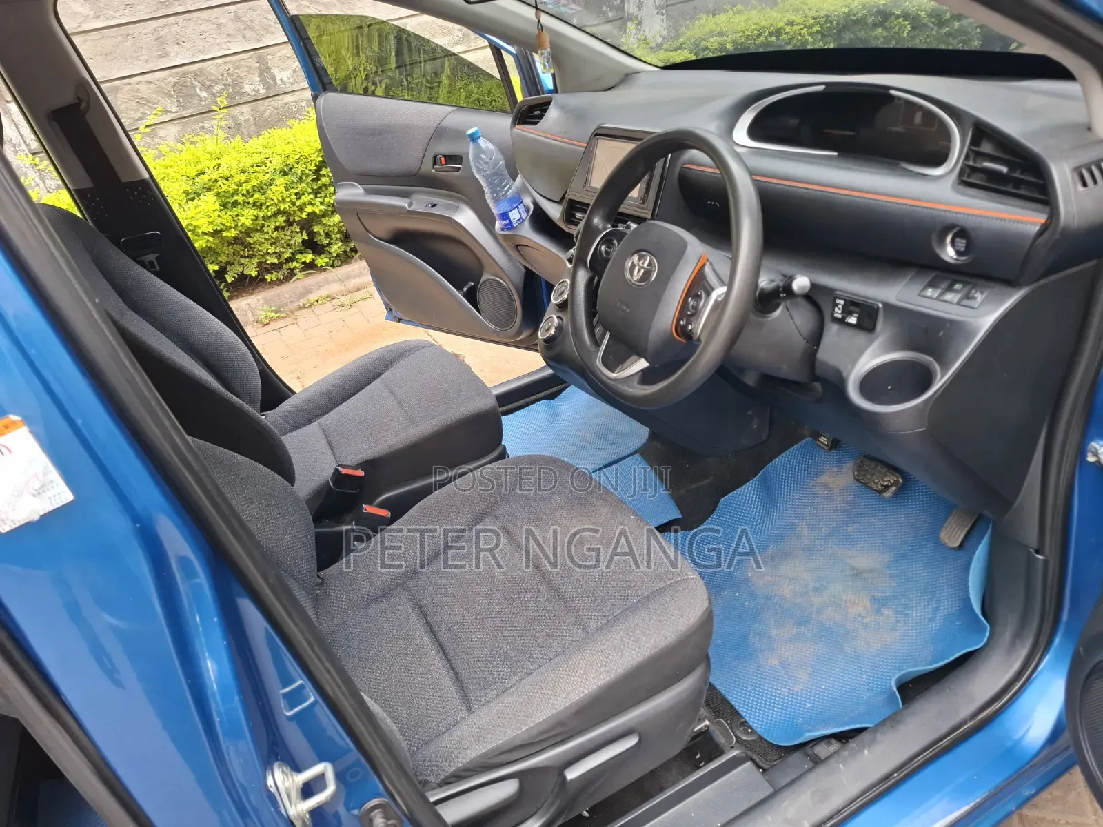 Toyota Sienta 2016 Blue