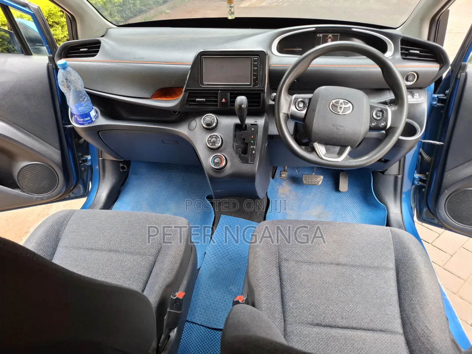 Toyota Sienta 2016 Blue