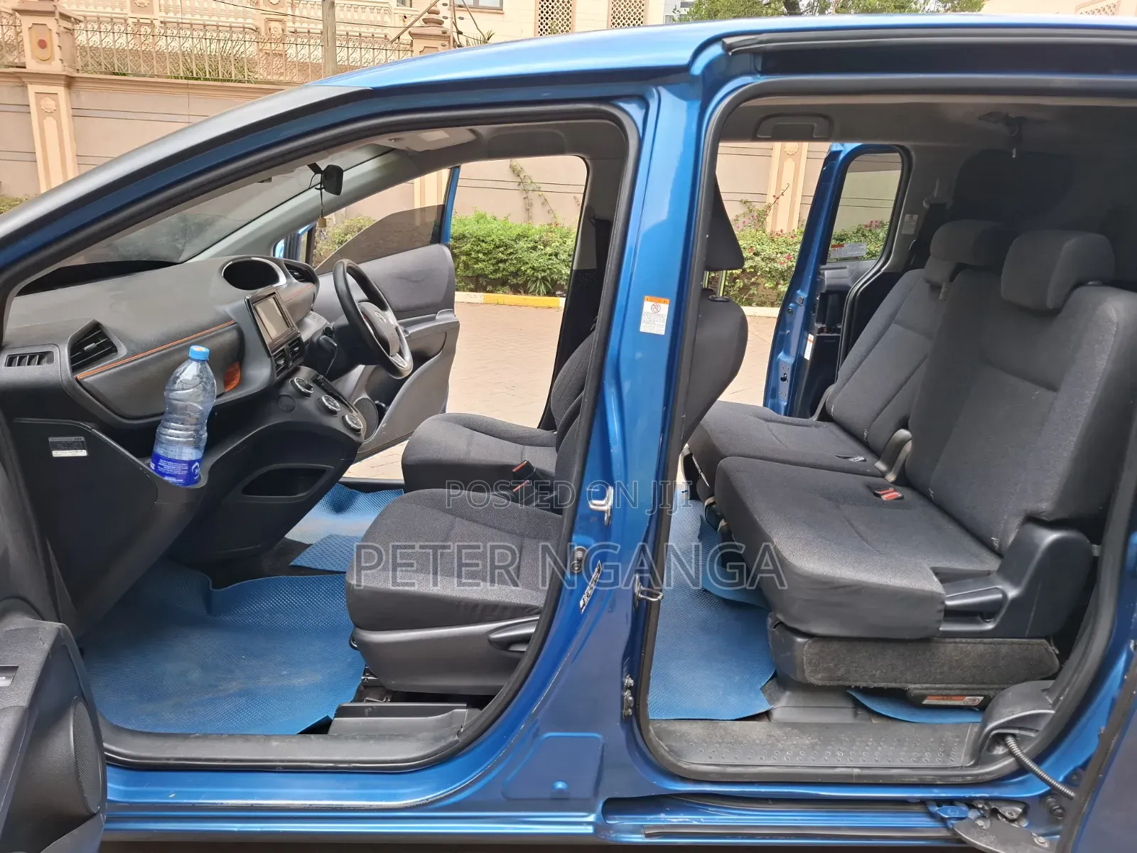 Toyota Sienta 2016 Blue