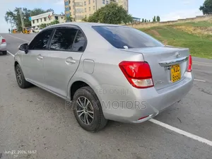 Toyota Axio 2014 Silver