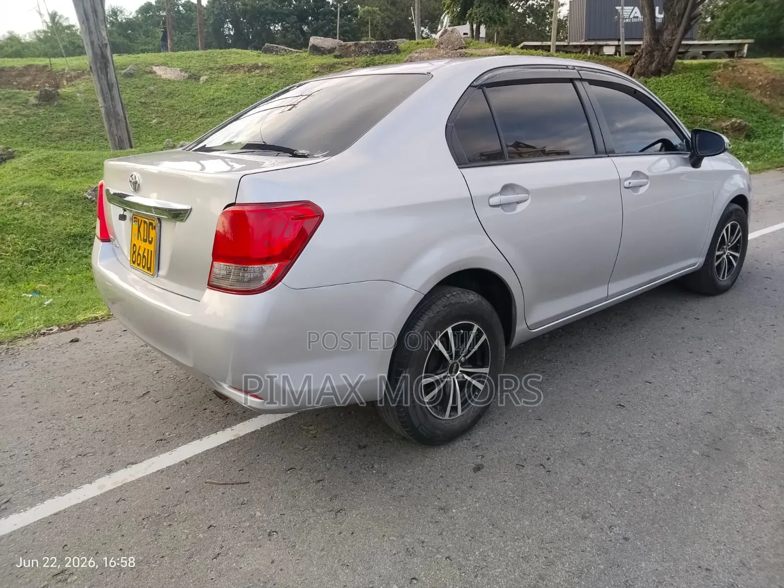 Toyota Axio 2014 Silver