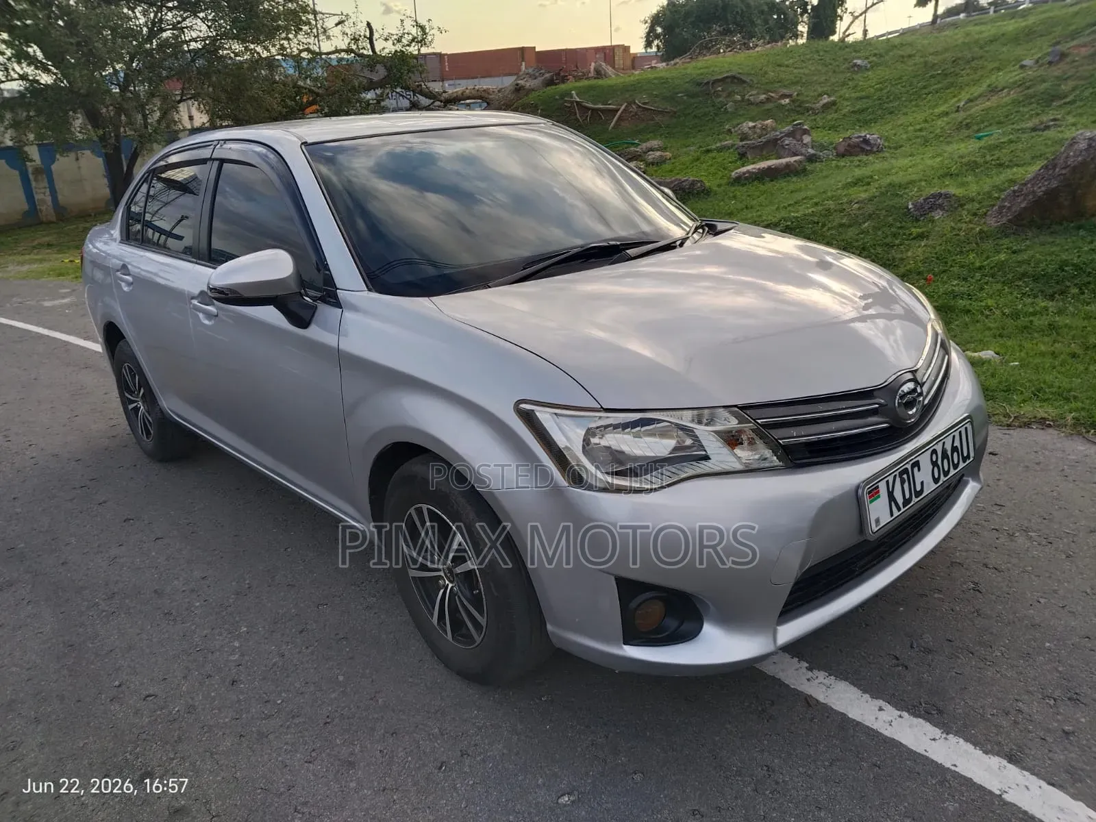 Toyota Axio 2014 Silver