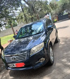 Toyota Vanguard 2012 Blue