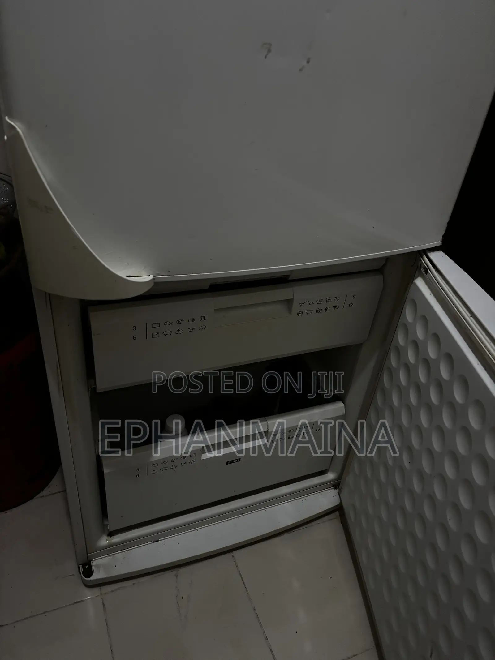 Pitsos Fridge