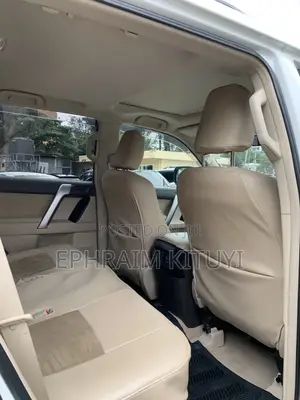 Toyota Land Cruiser Prado 2017 White