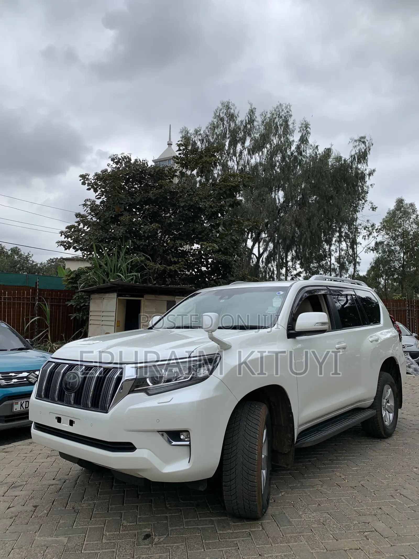 Toyota Land Cruiser Prado 2017 White