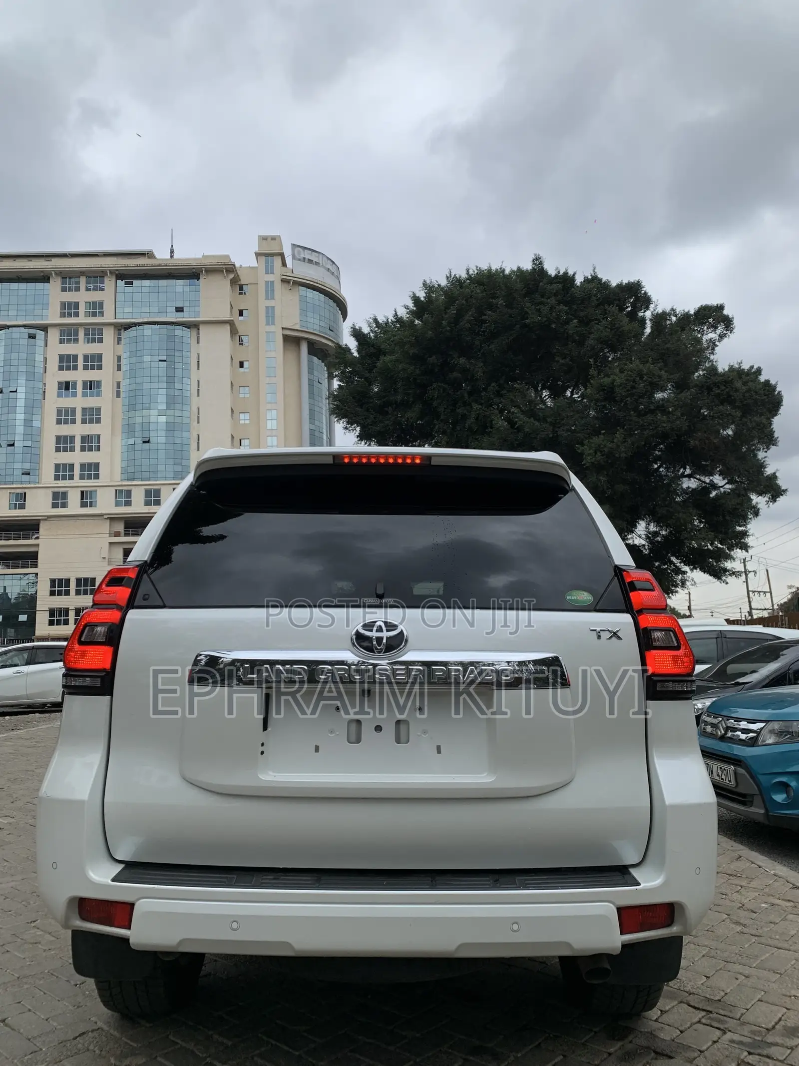 Toyota Land Cruiser Prado 2017 White