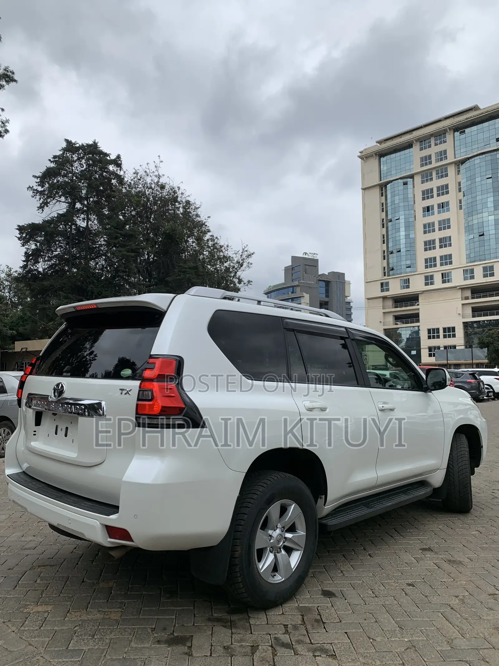 Toyota Land Cruiser Prado 2017 White