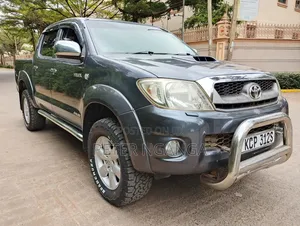 Toyota Hilux 2010 Gray