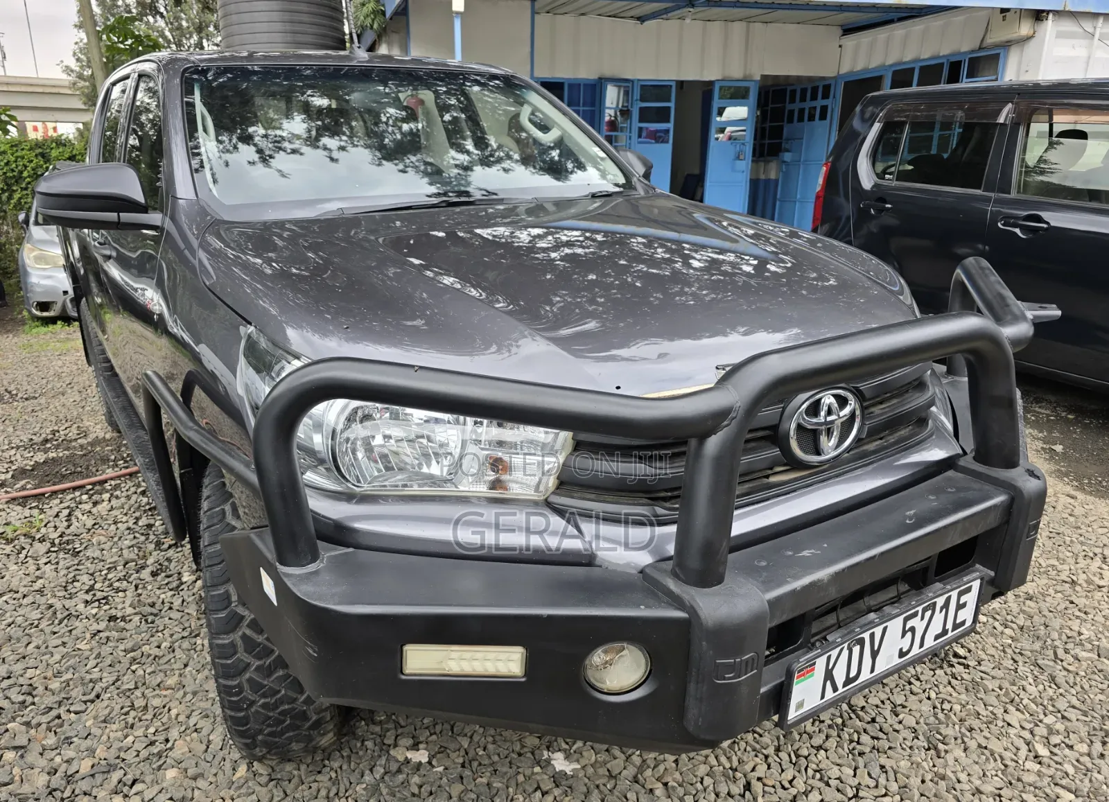 Toyota Hilux 2021 Gray