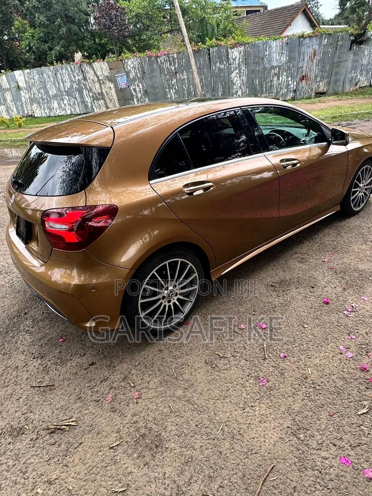 Mercedes-Benz A-Class 2017 Gold