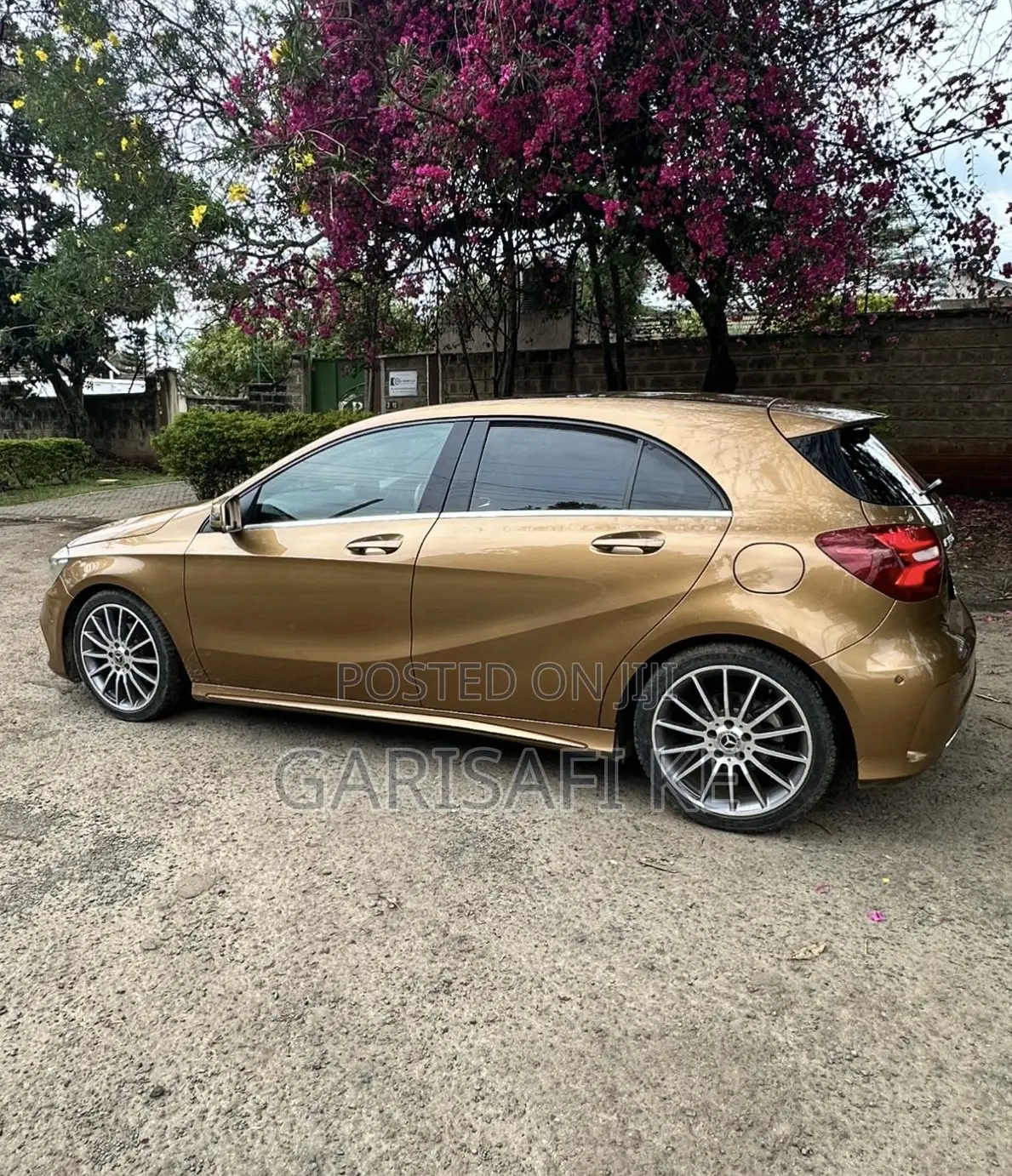 Mercedes-Benz A-Class 2017 Gold