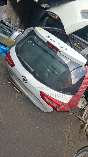 Vitz Jewela 2018 Tailgate
