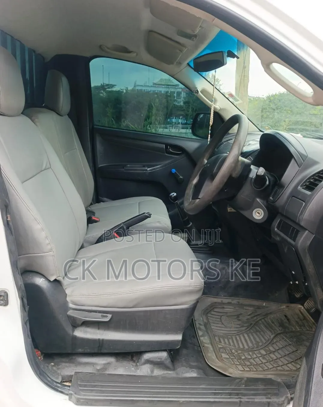 Isuzu D-MAX 2015 White