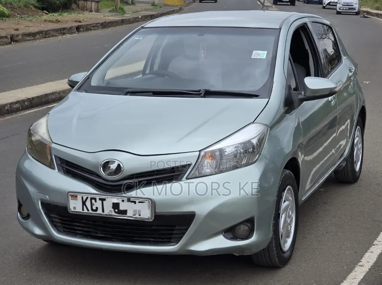 Toyota Vitz 2013 Blue