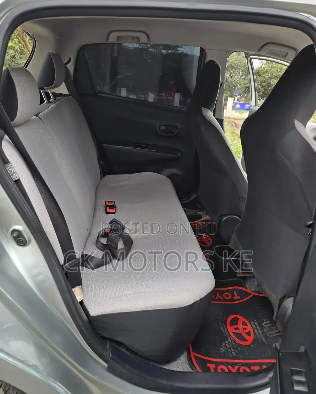 Toyota Vitz 2013 Blue