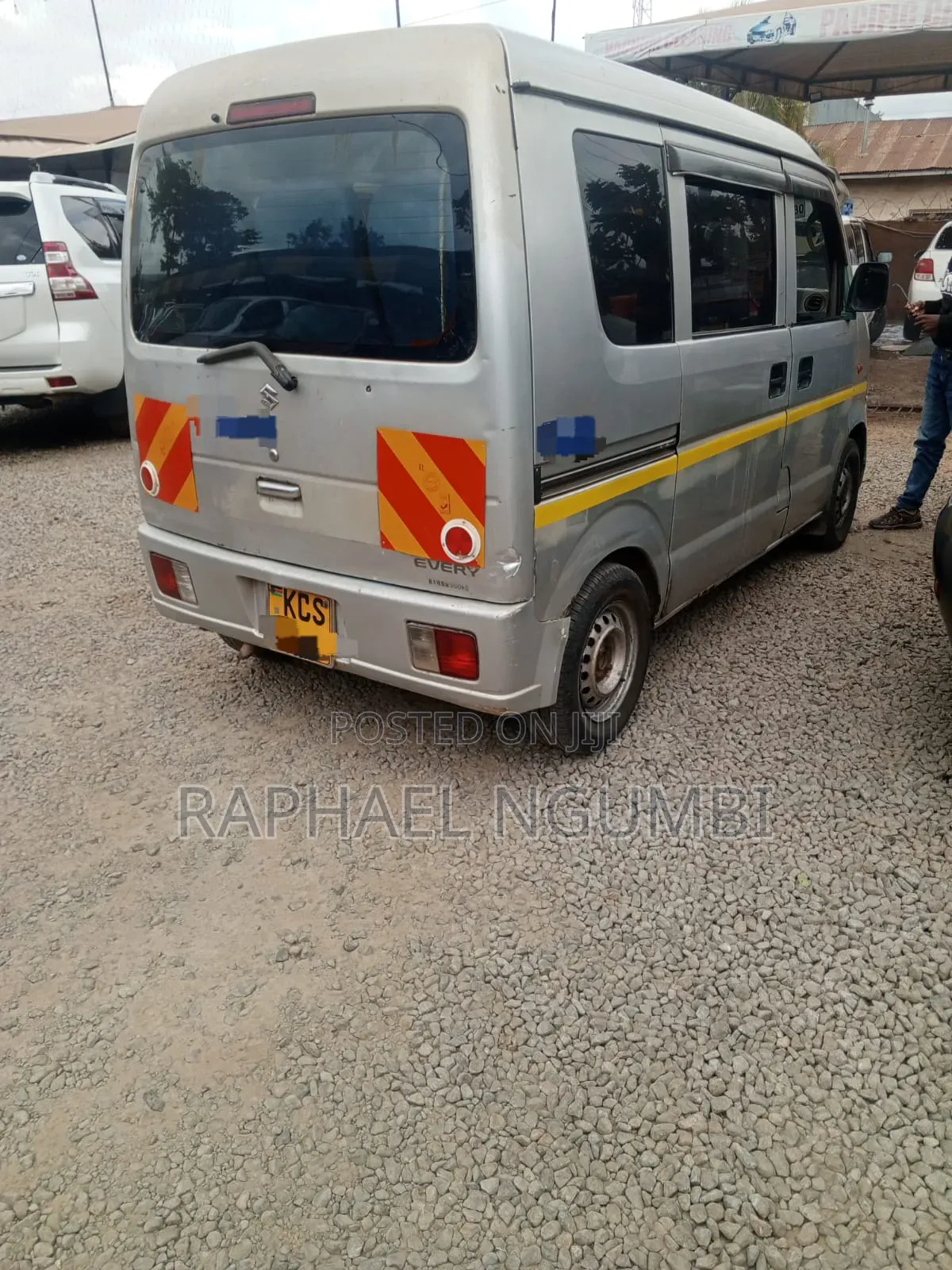 Suzuki Every 2011 Grey
