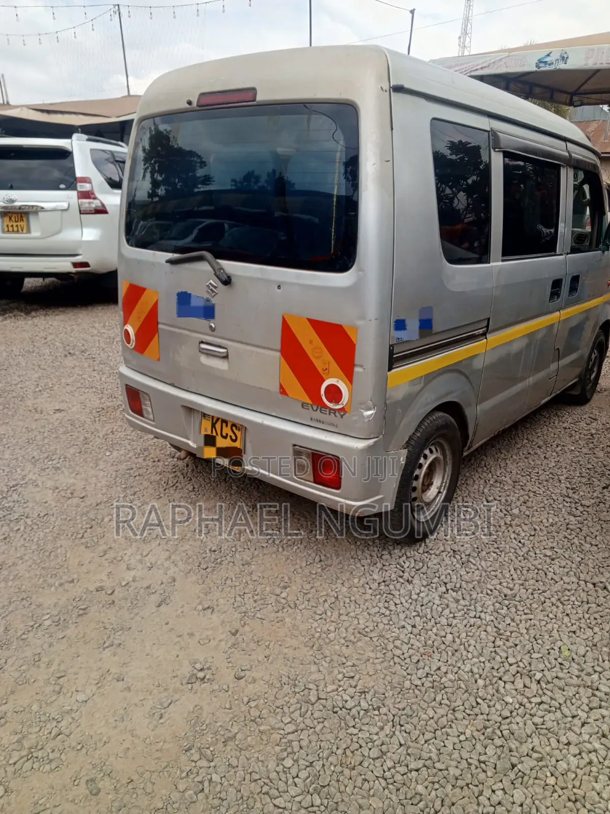 Suzuki Every 2011 Grey