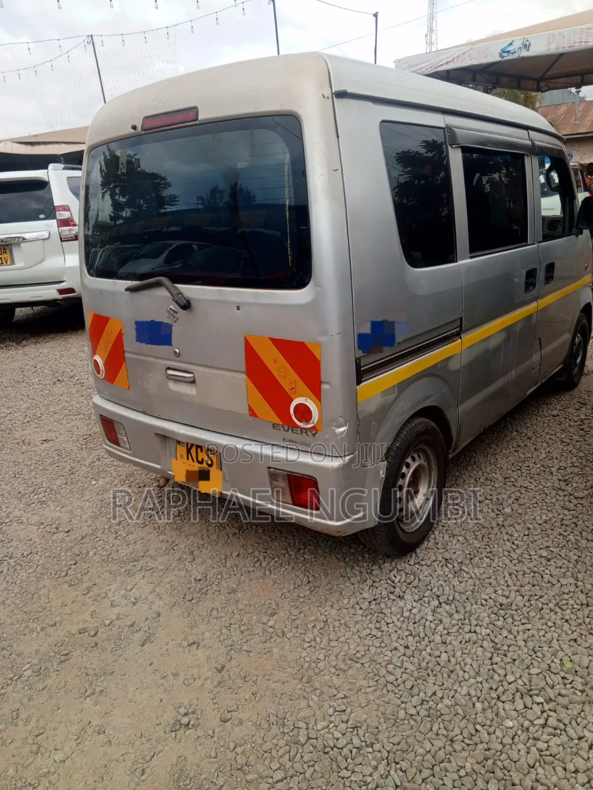 Suzuki Every 2011 Grey