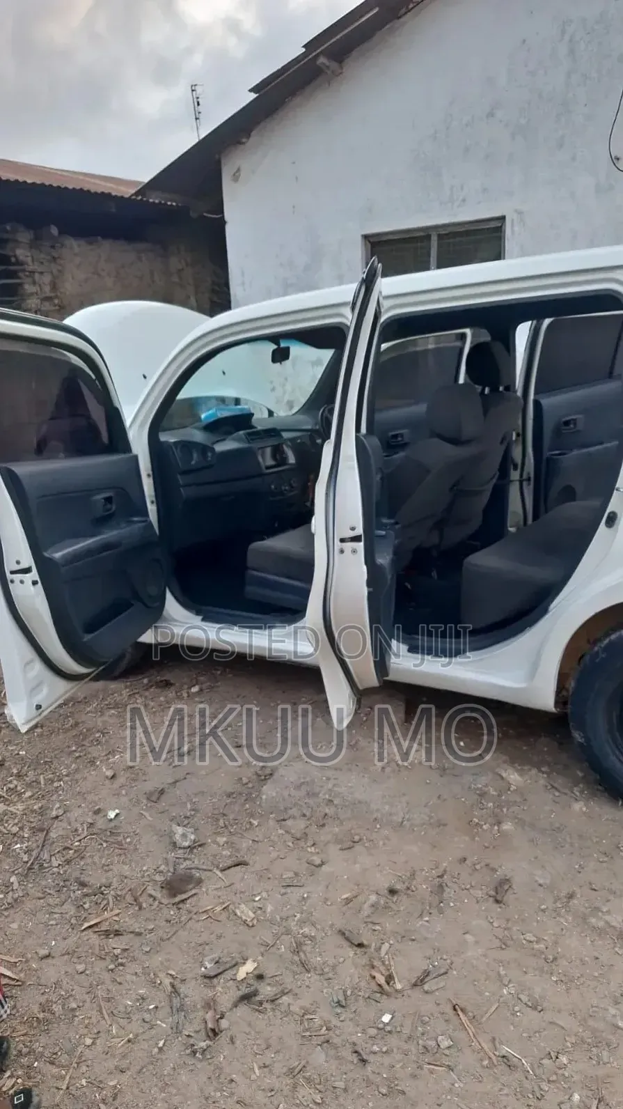 Toyota bB 2010 White