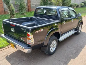 Toyota Hilux 2011 Black