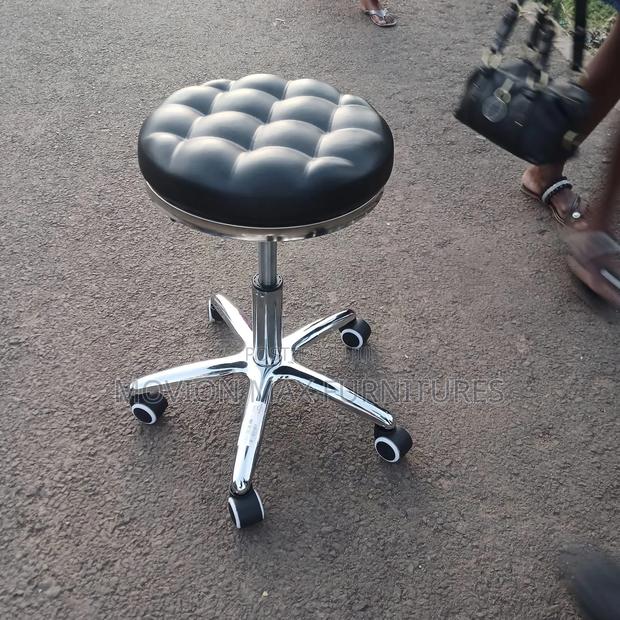 Stools Black Movable Stools