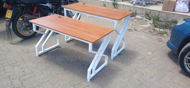 Computer Desktop Office Table