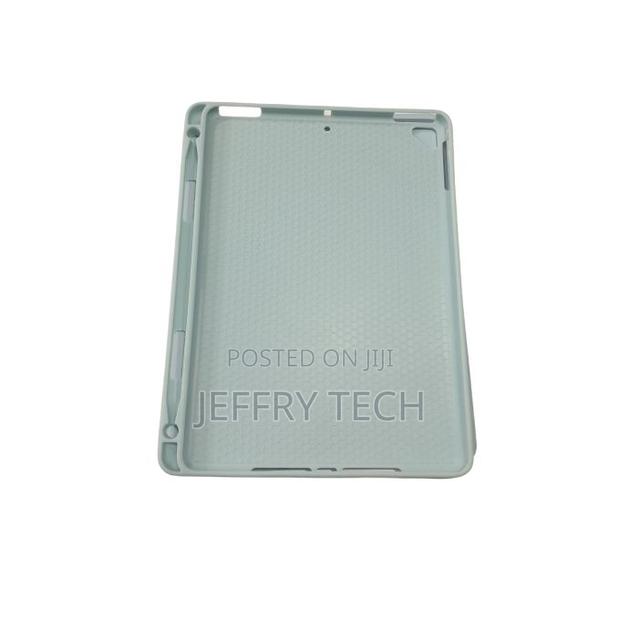 iPad 9.7 Case With Pencil Holder - Sky Blue - thumbnail 3