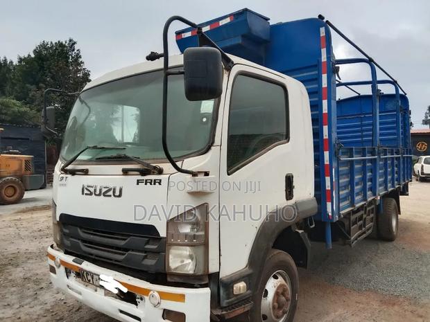 Isuzu FRR 90 Slay Queen - thumbnail 2