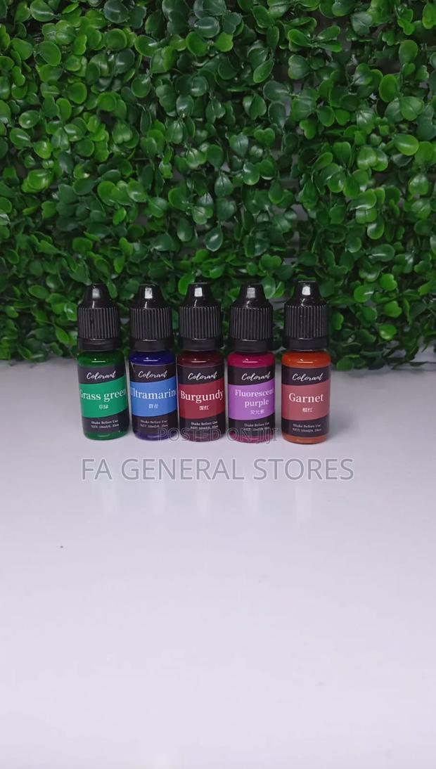 Liquid Oil Soluble Pigments - thumbnail 2
