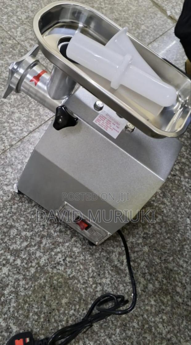 Commercial M8 Meat Mincer.
