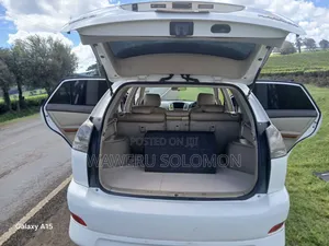 Toyota Harrier 2.4 2006 White