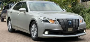 Toyota Crown 2013 White